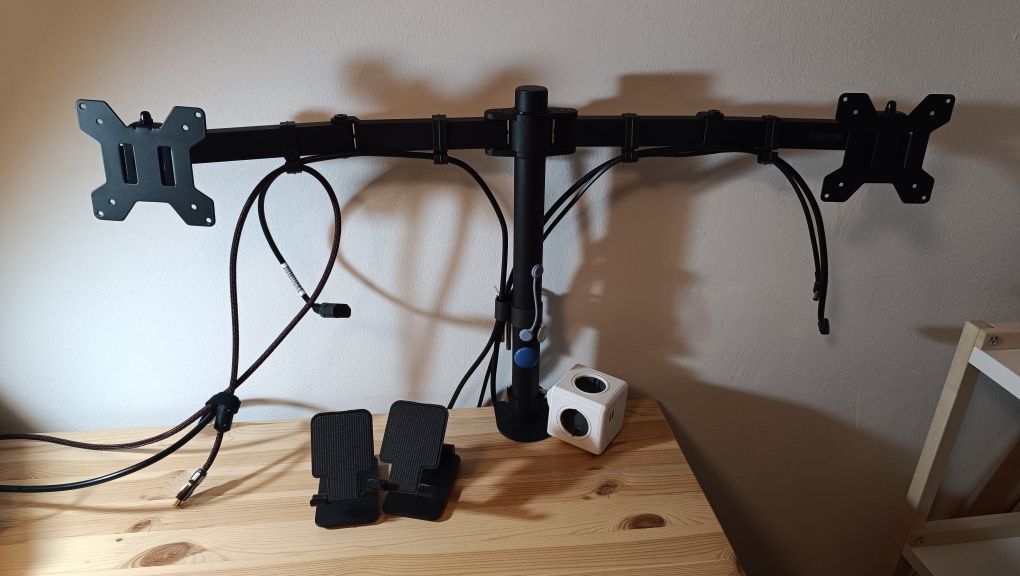Suporte monitor duplo