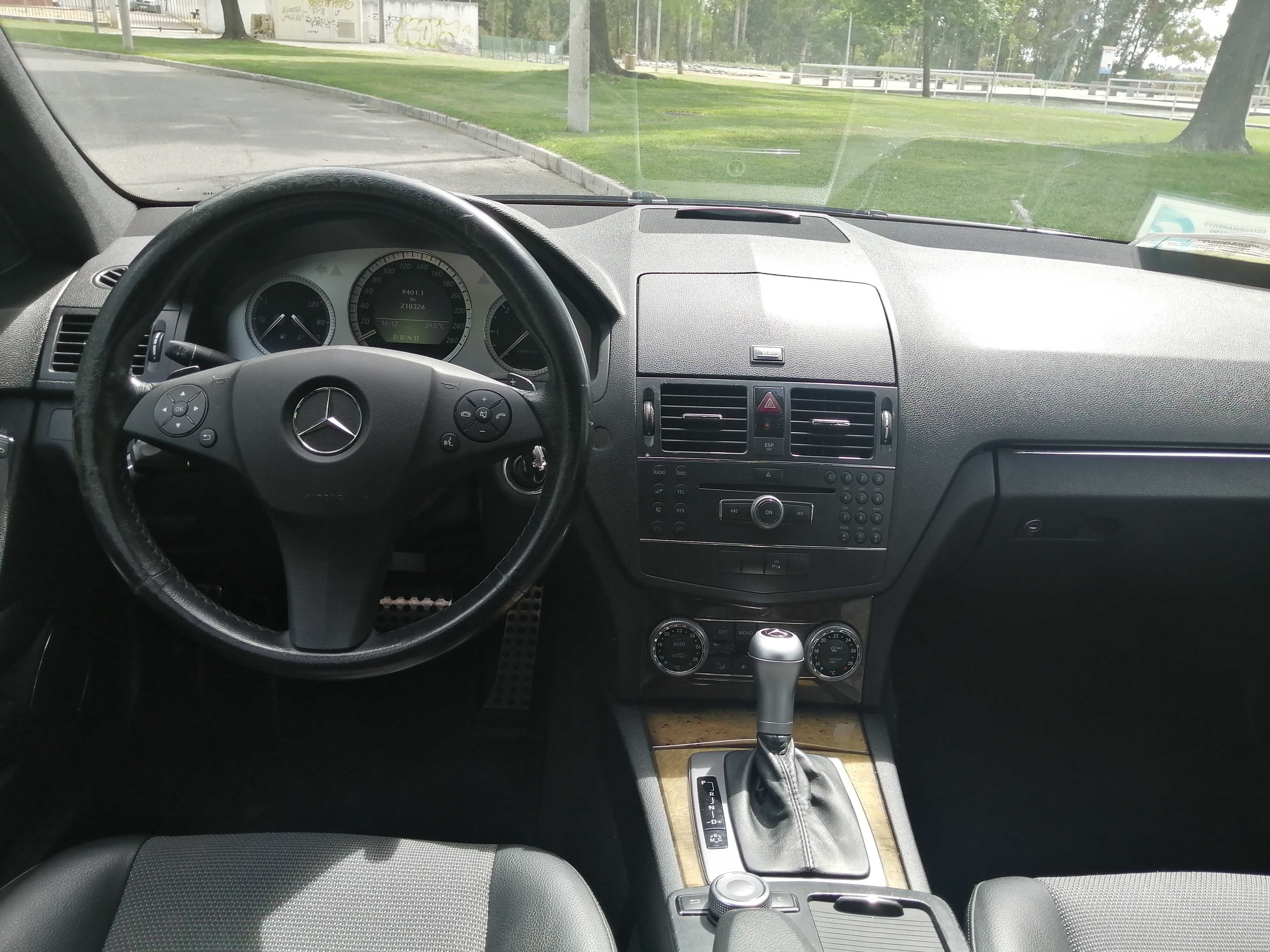 Mercedes-Benz C220 - Pack Full AMG