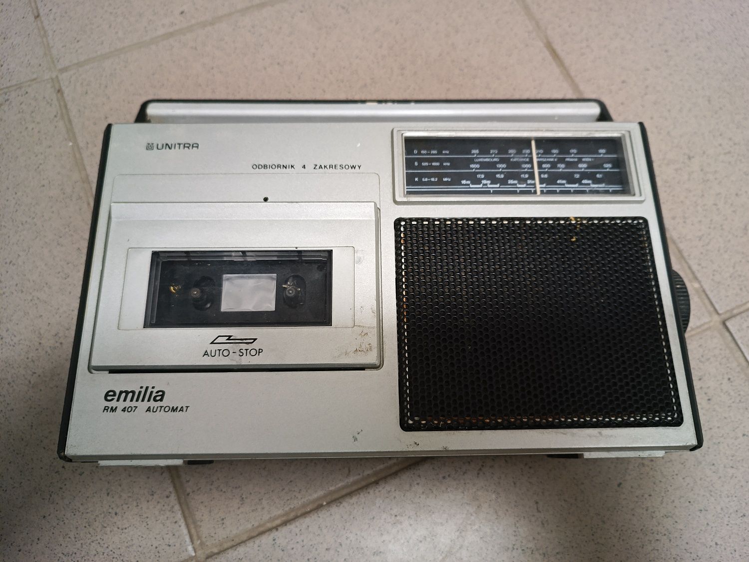 Radiomagnetofon UNITRA Emilia FM 407
