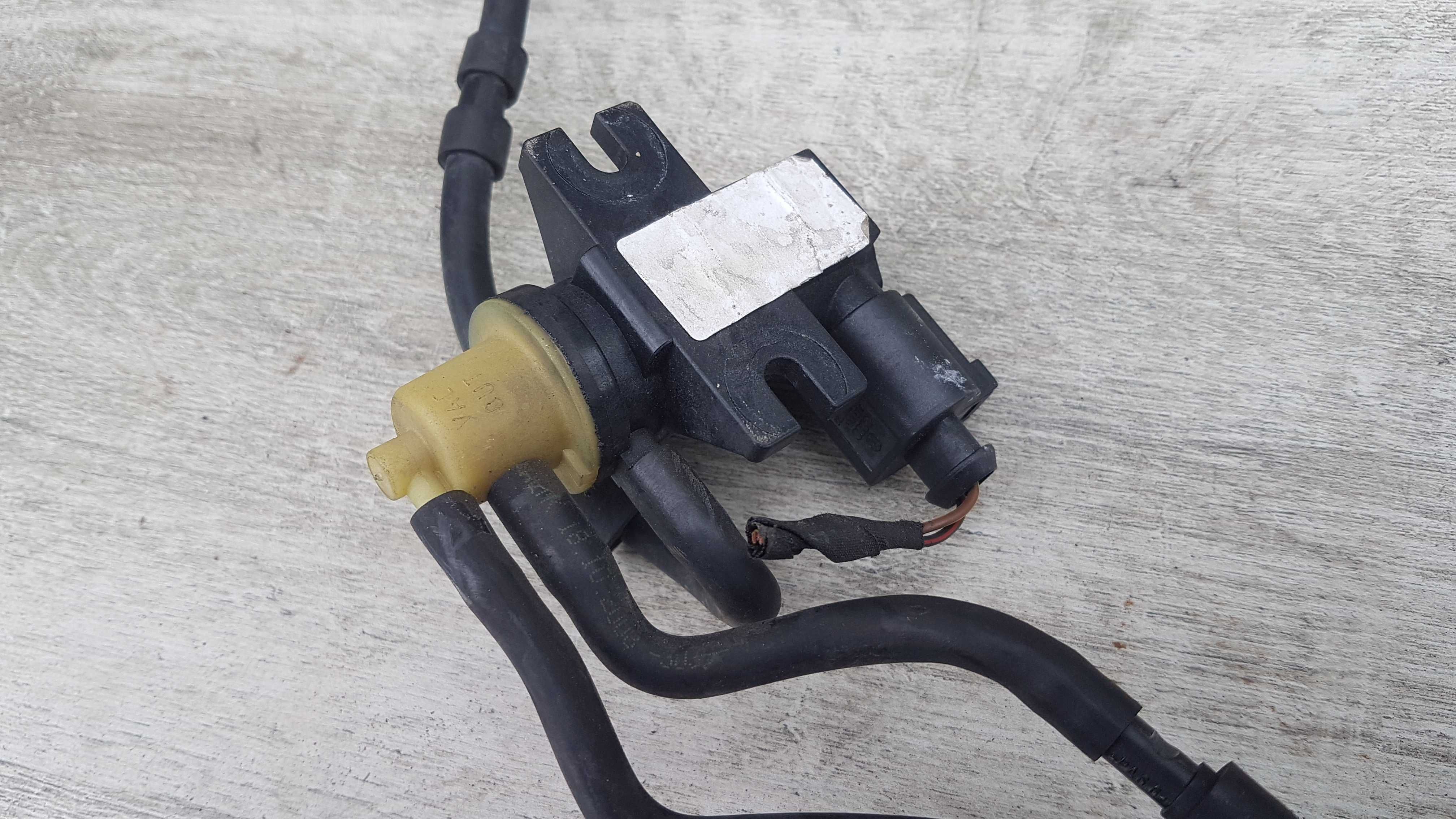 Audi A3 8P 1.9 TDI BLS Zawory przewody podciśnienia