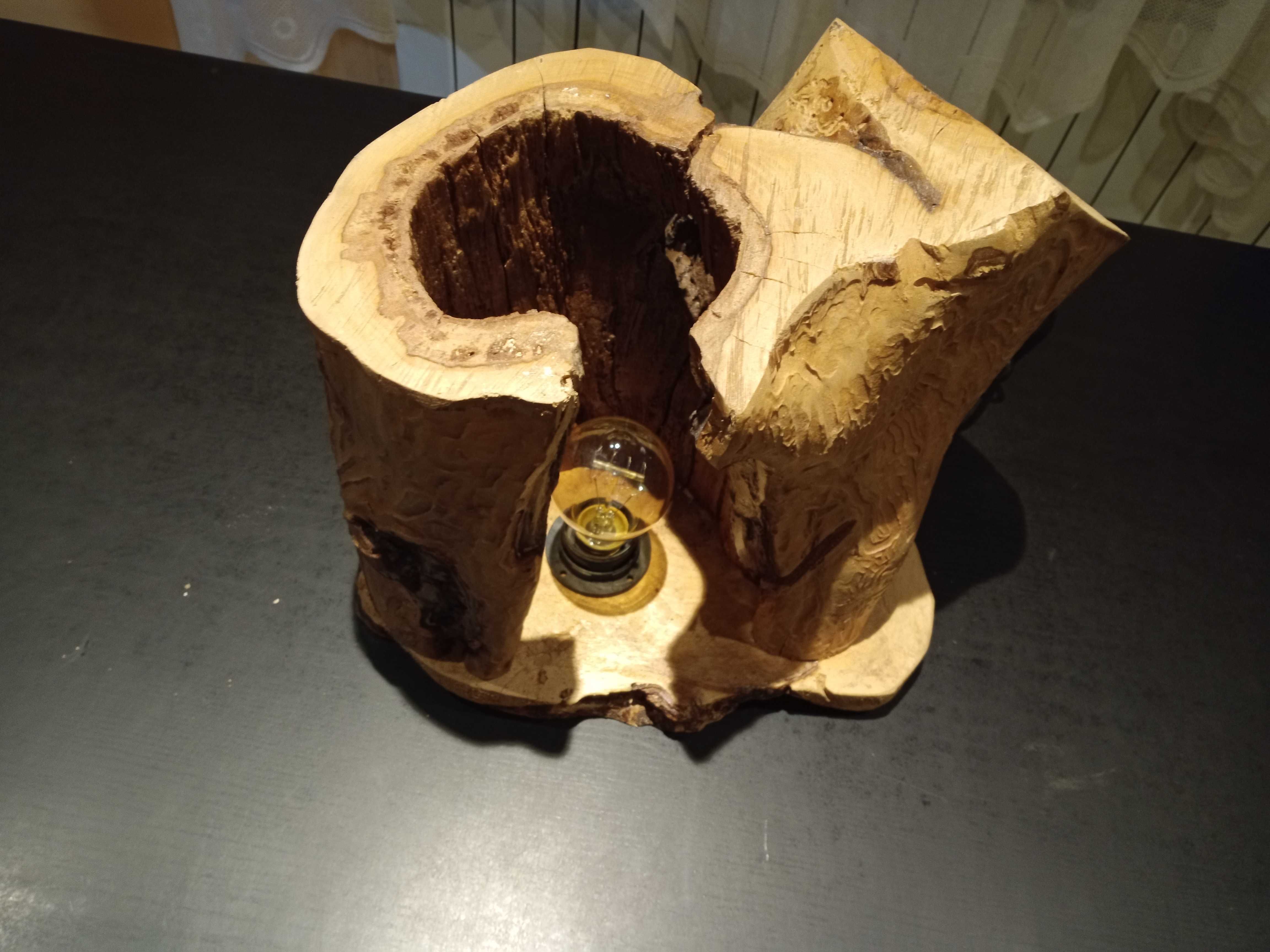 Lampa  drewniana