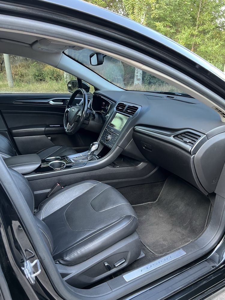 Ford Fusion TITANIUM 2013г