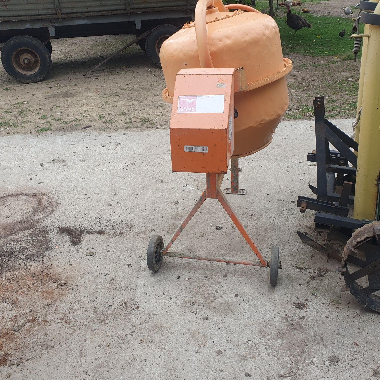 Betoniarka Altrad Superior 180l 230v Defro 100l