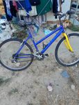Bike aro 26 muito boa