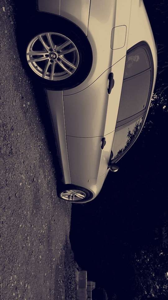 BMW E90 2litrowa benzyna