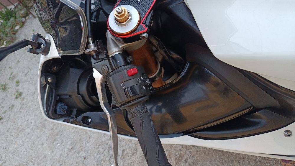 YZFR1 Troca por outro estilo de mota apenas 35mil kl