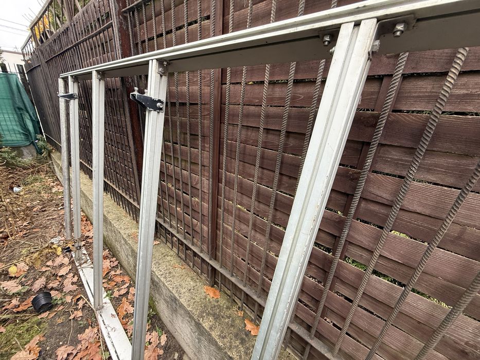 Sprzeam bagaznik dachowy .