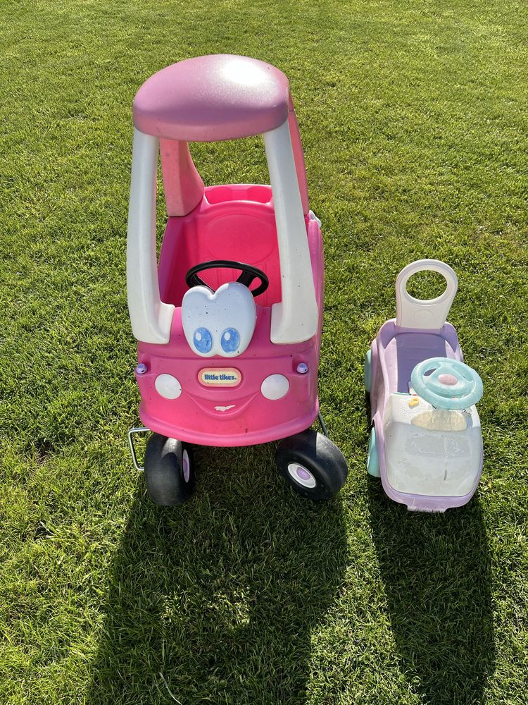 Jeździk auto little tikes + małe autko