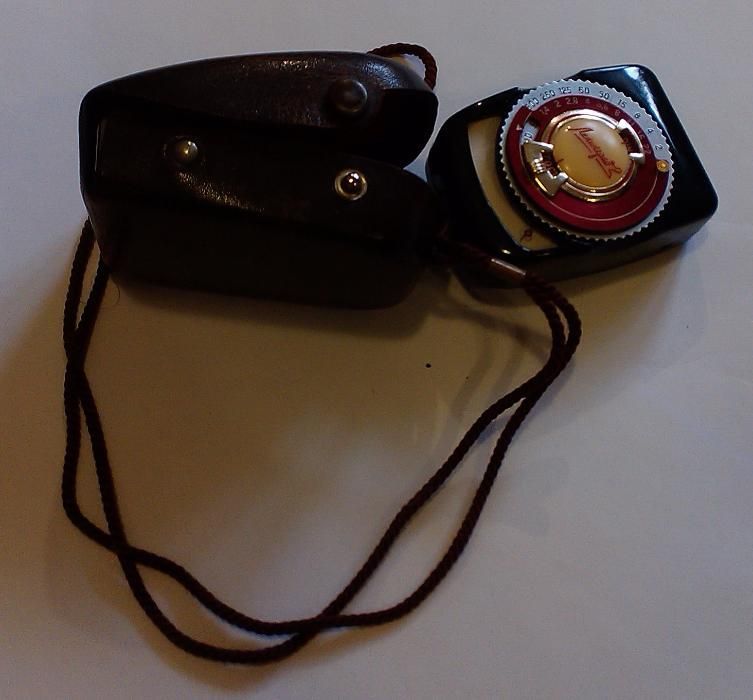 • Экспонометр Ленинград-2, продам.