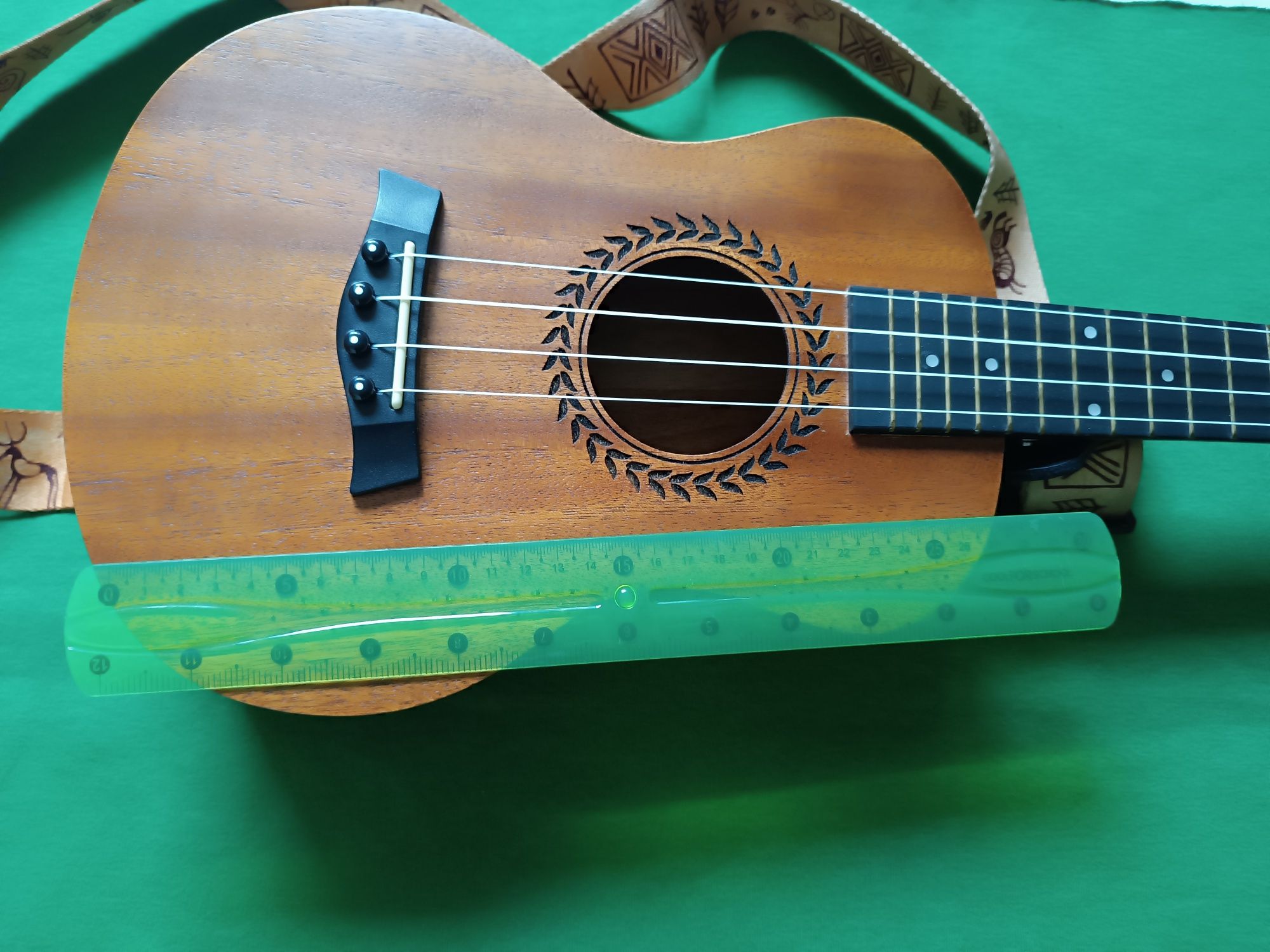 Комлект Укулеле Elima виду Tenor 26"+чохол+ремінь