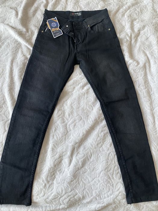 Джинси на підлітка.Штани на хлопчика