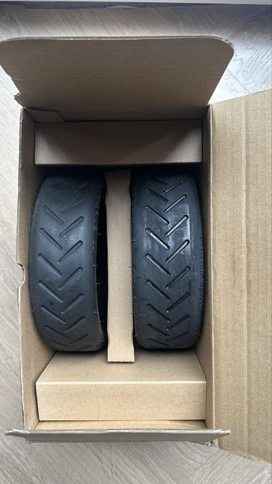 Opony CST 8 1/2 x 2 do gulajnogi xiaomi nowe nie używane 3 szt