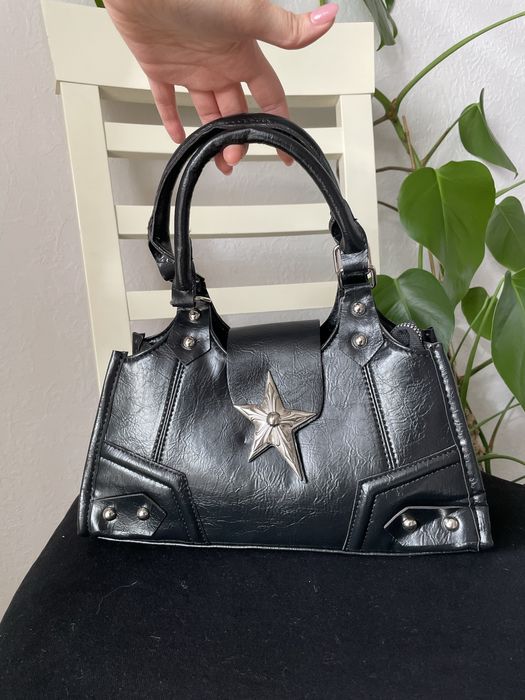 Чорна сумка Y2K з металевою зіркою