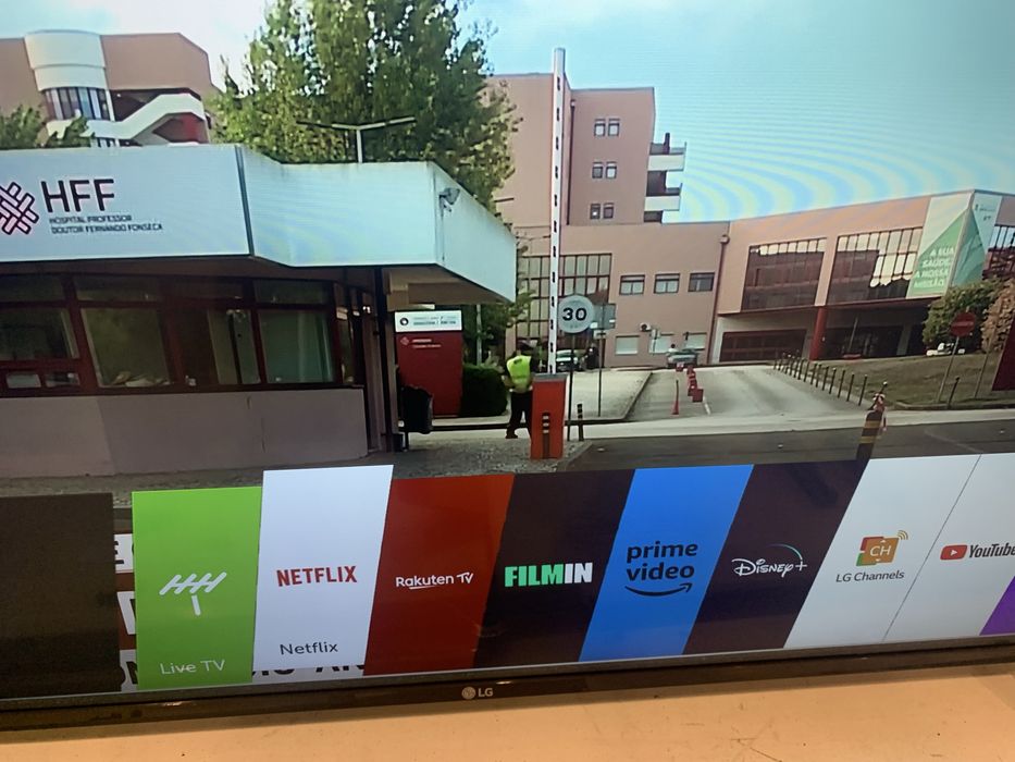 LG 43" com netflix em otimo estado