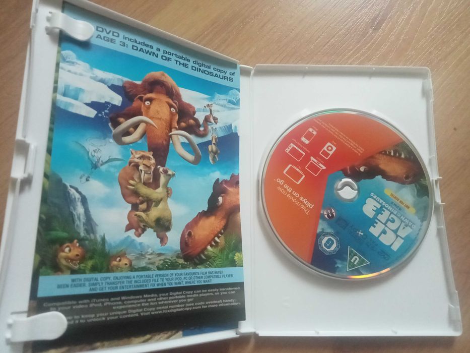 DVD Ледниковый период 3 на английском.