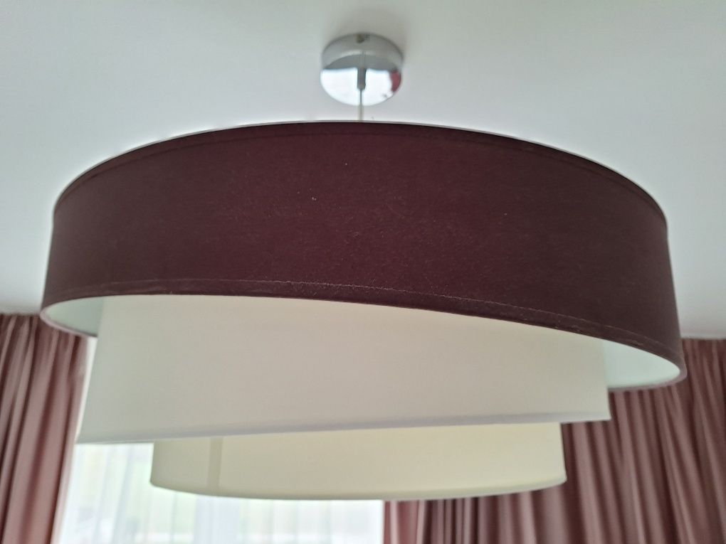 Lampa sufitowa do salonu lub sypialni
