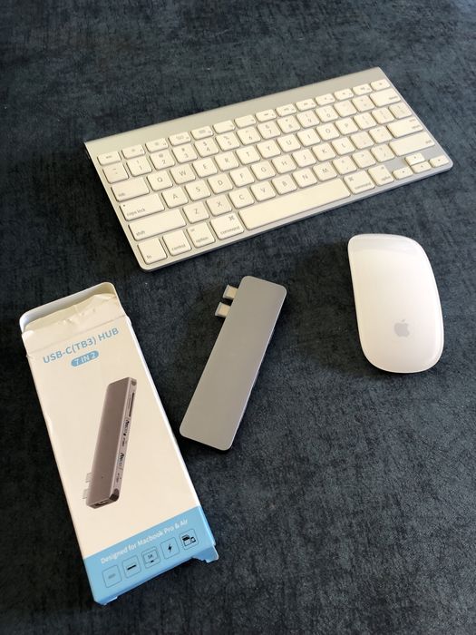 Macbook pro defeito/ display novo 2018+ magic mouse+ techdo apple+ hub