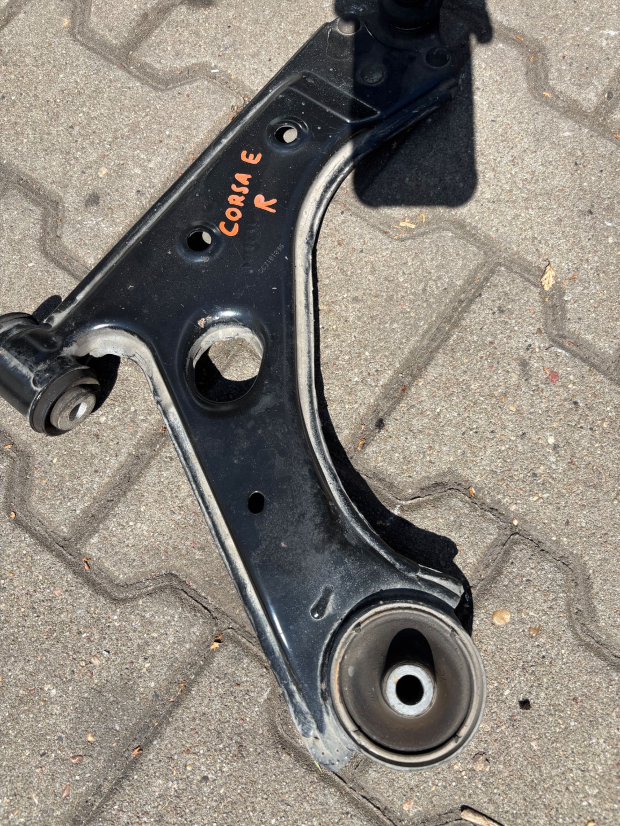 Wahacz prawy Opel Corsa E