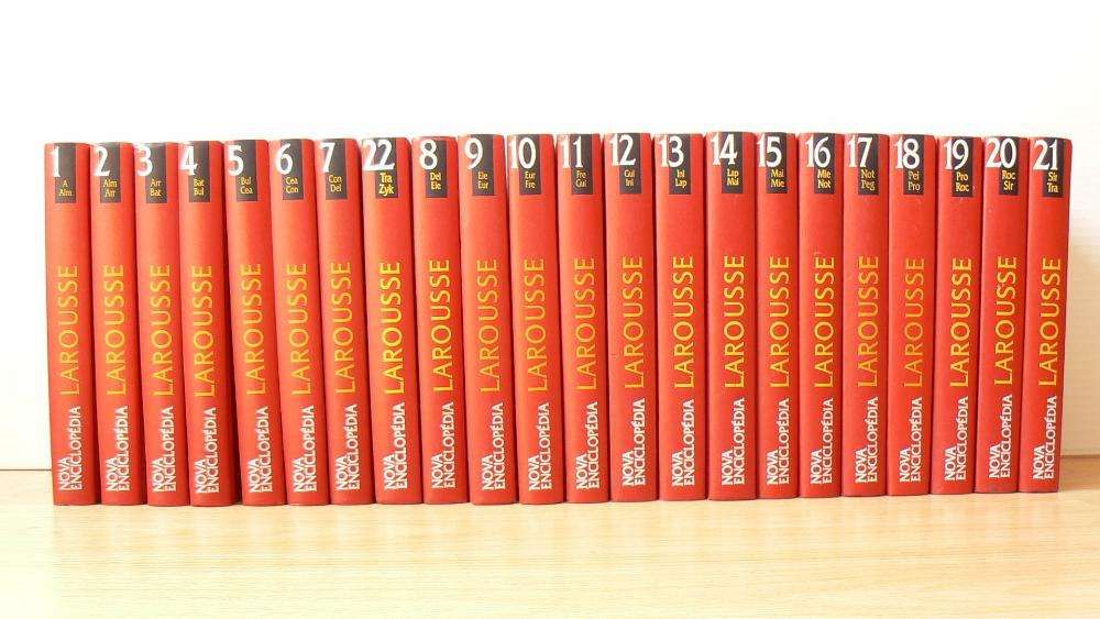 Nova Enciclopédia Larousse (22 volumes) - Completa/Como Nova