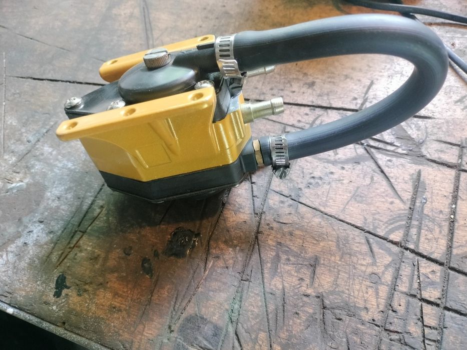 Pompa paliwa silnik zaburtowy johnson evinrude,