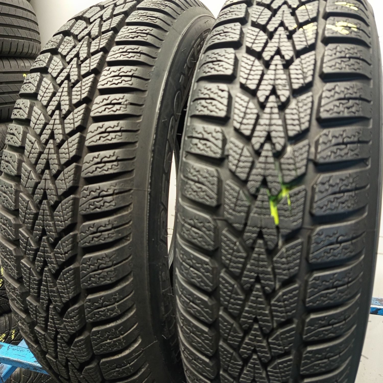 165/70R14 Dunlop Winter Response 2