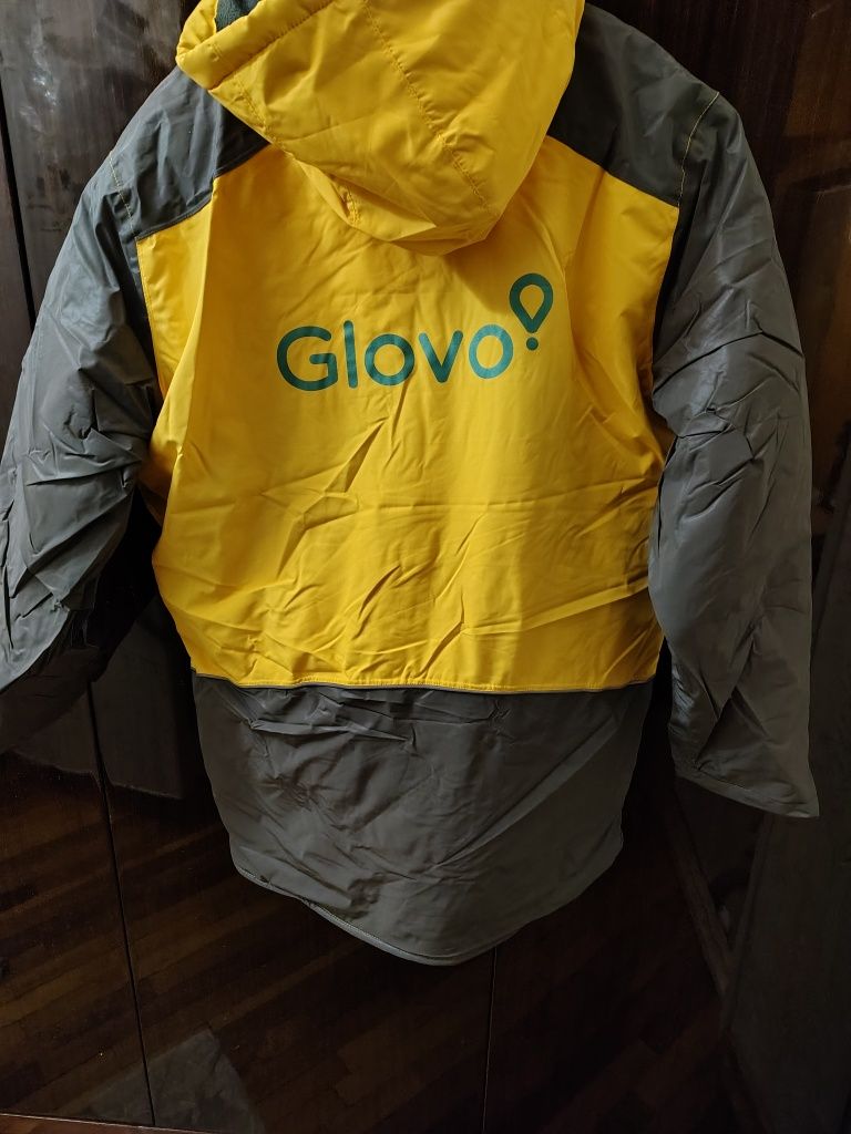 Зимняя куртка glovo (глово) нового образца. 
Запечатанная, не розраков