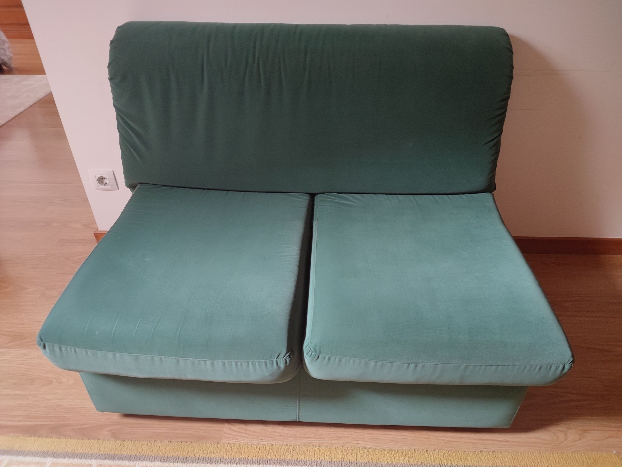 Sofá chaise longue em courtisane grande