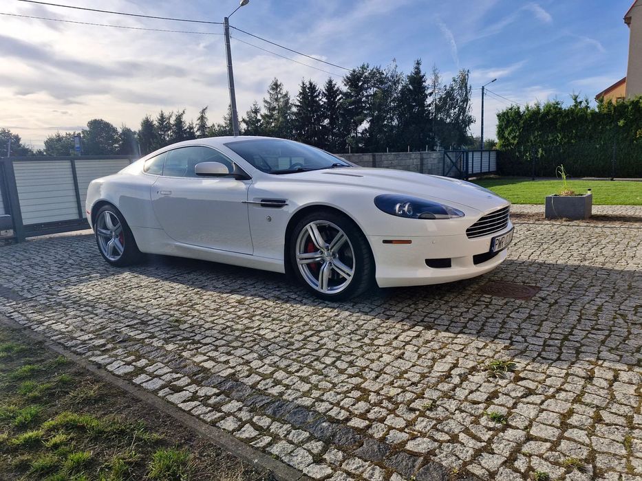 Aston Martin DB9 Aston Martin DB9 2009r.