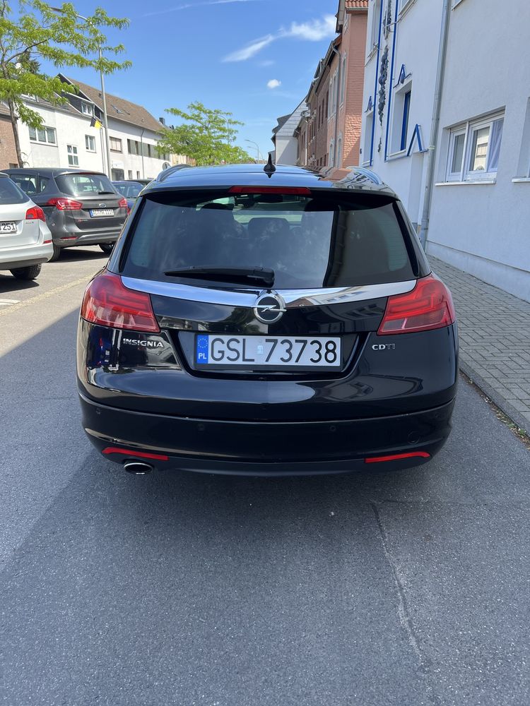 Opel Insignia Sports Tourer Cosmo 2.0 CDTI 160 KM Automat • 2009