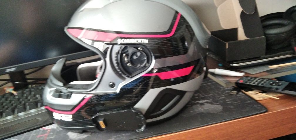 Мотошлем Schuberth sr 2