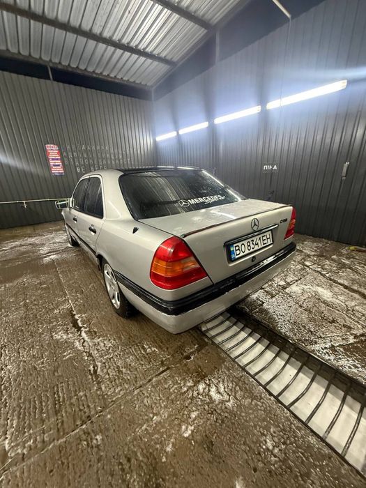 Продам Мерседес C202