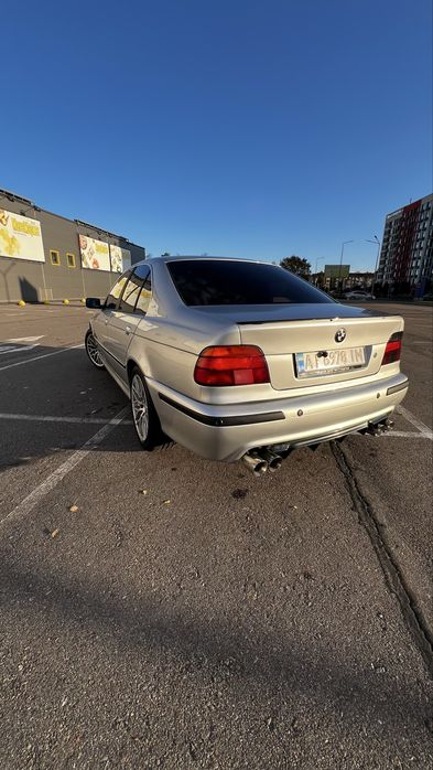 Продам BMW e39 523i