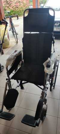 Wózek inwalidzki stabilizujący głowę i plecy Timago
