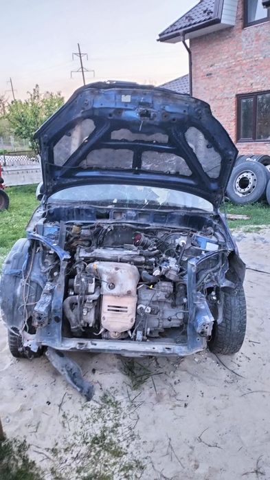 Продається Toyota RAV 4 (2 покоління) по деталям