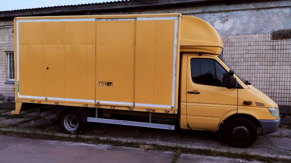 Грузоперевозки Вантажні перевезення Вантажне таксі