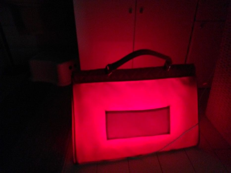 Luz de presença / candeeiro decor vermelho - Formato mala NOVO PREÇO