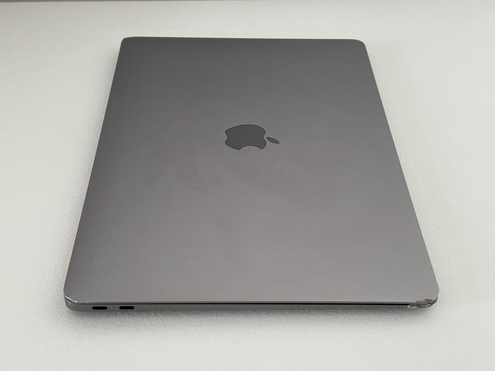 MacBook Air 13 (A2337) - Apple M1/8GB/256GB - faktura VAT 23%