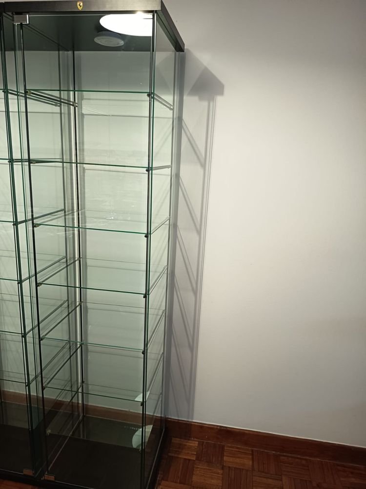 Vendo Vitrine ikea