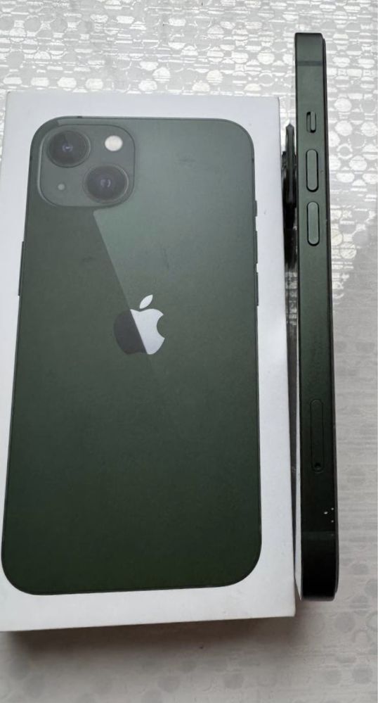 Iphone 13 256gb(отличное состояние)