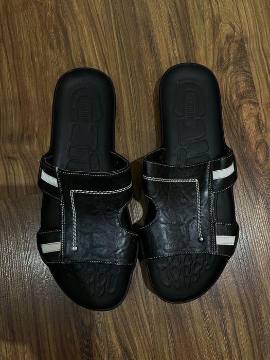 Нові чоловічі шкіряні шльопанці