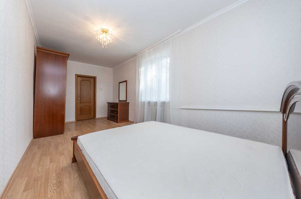 Довгострокова ренда будинку  Осокорки, Нижні Сади