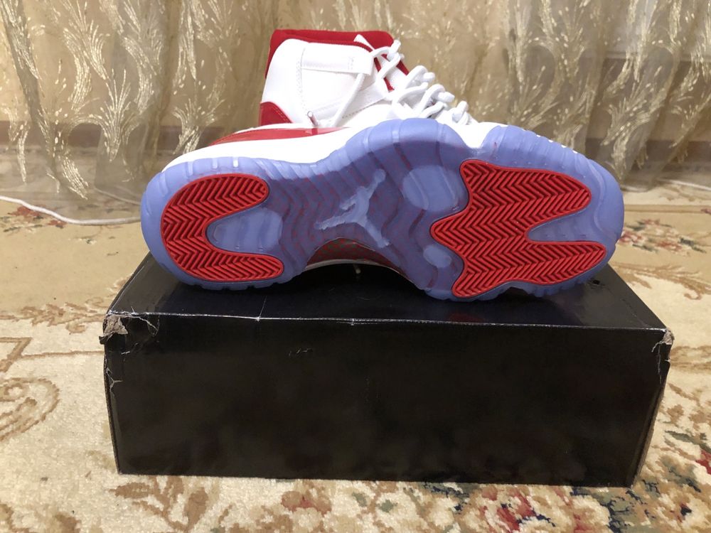 Кросівки Jordan 11 Red Cherry
