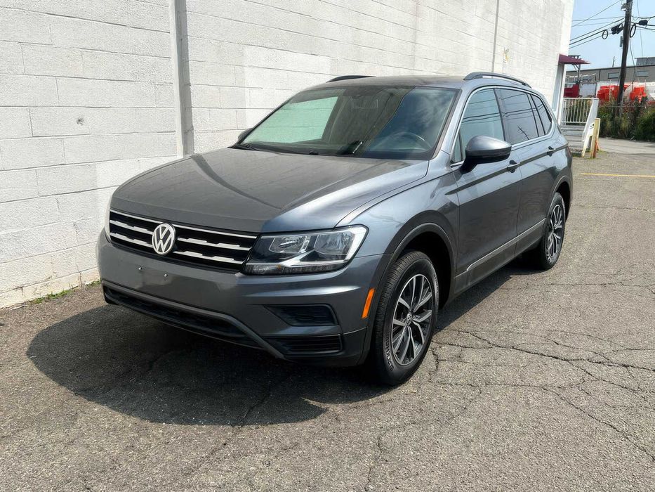 Volkswagen Tiguan SE R-Line      2020