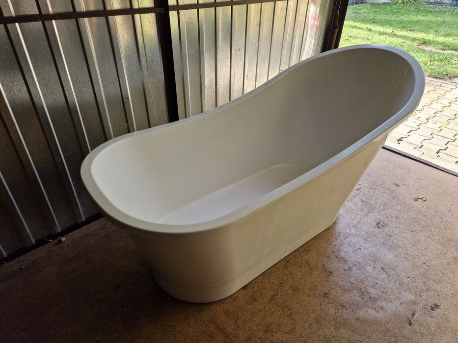 Wanna wolnostojąca kompozytowa.