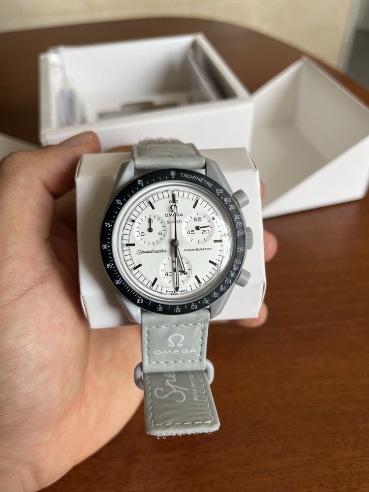 Mission to the Moon 1965 Swatch