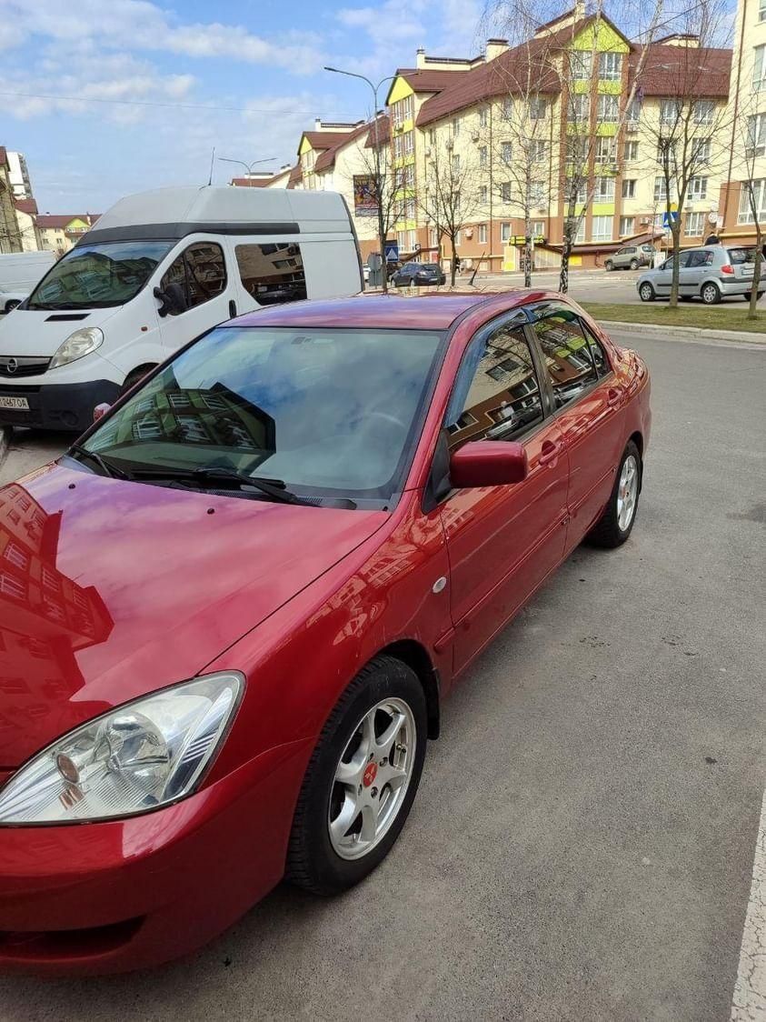 Продам lancer 9. 1.6 бензин.