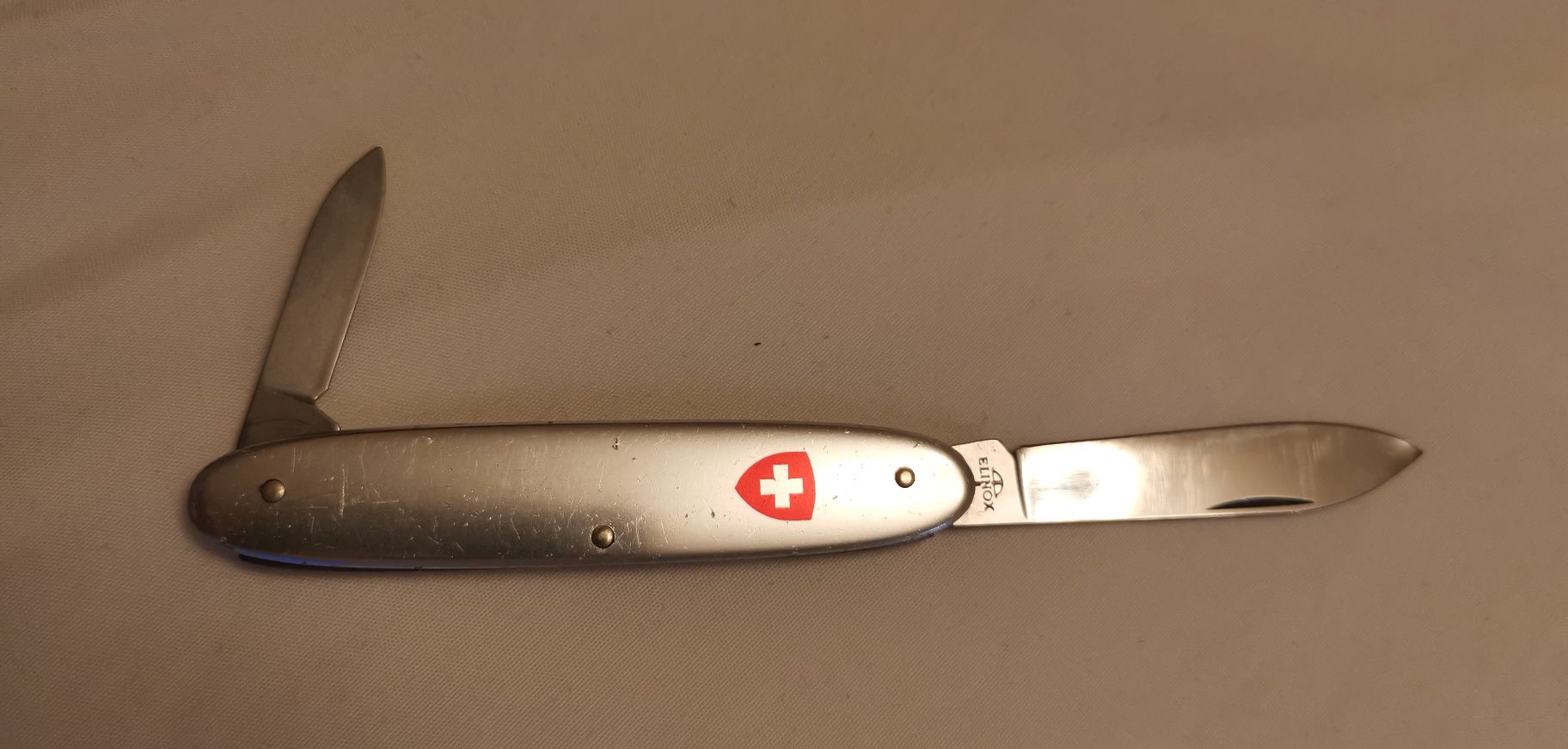 Scyzoryk nóż Victorinox Elinox Secretary Alox srebrny