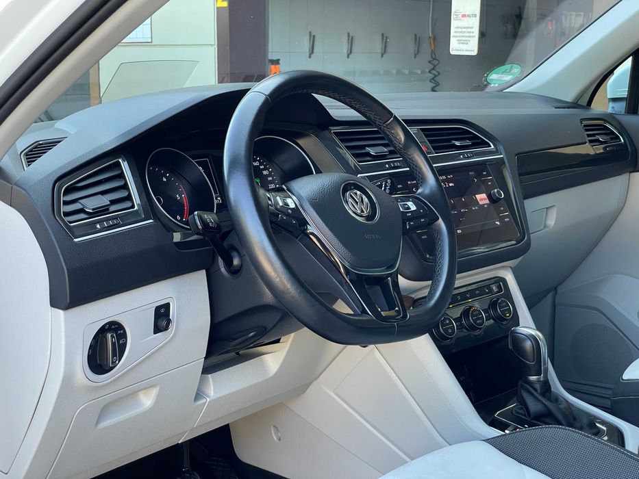 Volkswagen Tiguan 2019 2.0 ДИЗЕЛЬ
