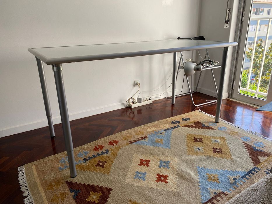 Mesa em vidro fosco 156x78cm