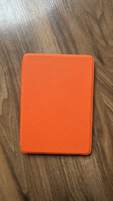 Сенсонра електронна книга Kindle 10gen з підсвіткою та обкладинкою